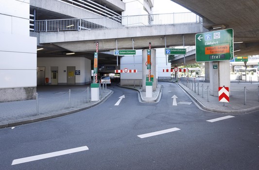 Düsseldorf Flughafen P3-1