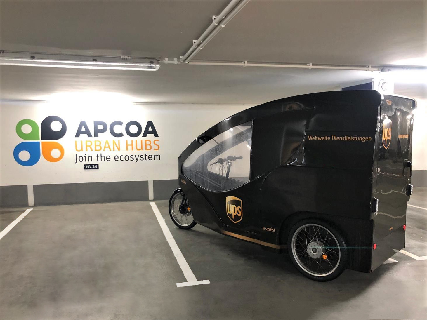 UPS Hub im APCOA Parkhaus Innenansicht